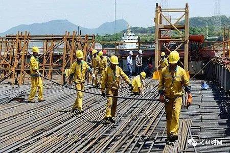建筑工地勞務員,勞務關系紐帶老板的得力助手